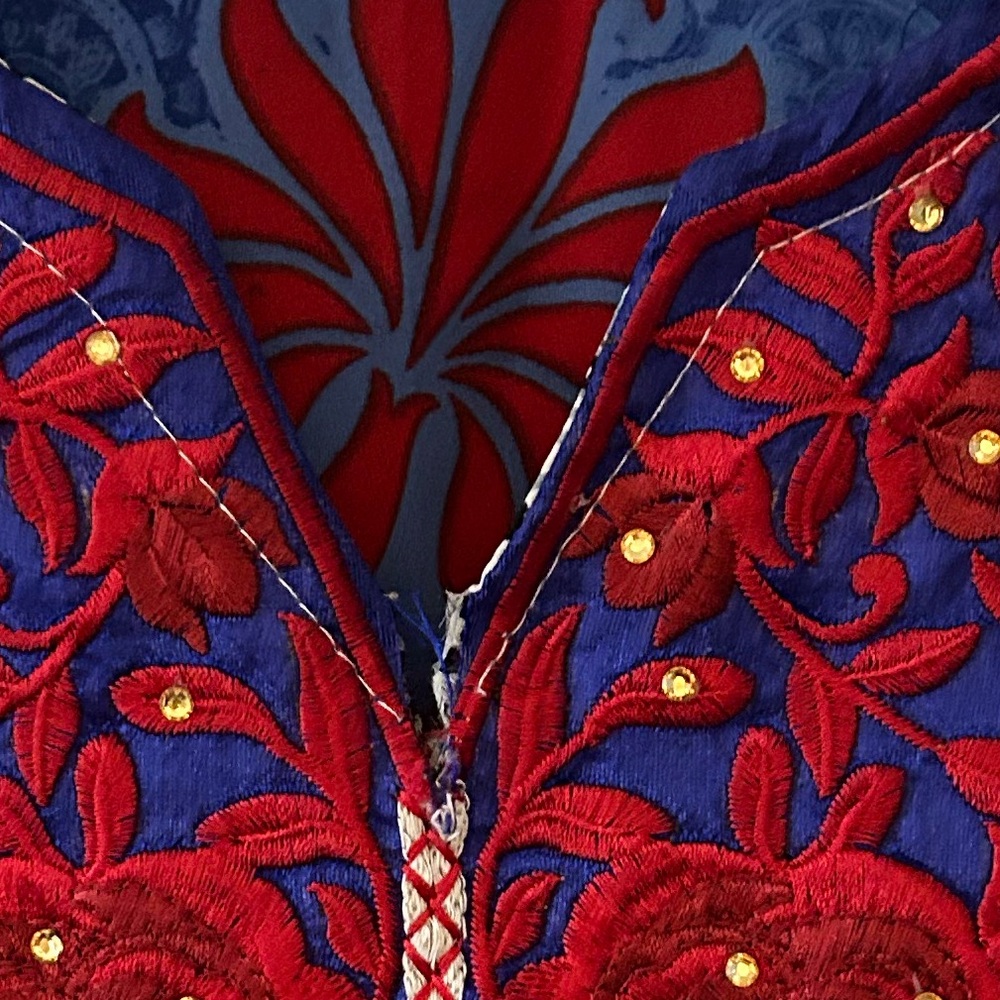 Colorful Embroidered Tunic - Picture 3 of 6
